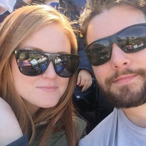 Meet your Posher, Maura